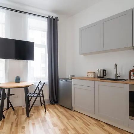 Lacplesa24 - Modern In Center Apartment