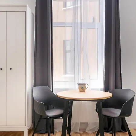 Lacplesa24 - Modern In Center Apartment *