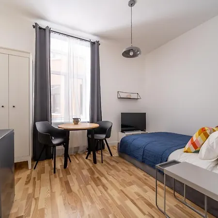 Lacplesa24 - Modern In Center Apartment Riga